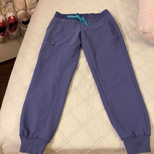 Figs womens jogger scrub pant /size small